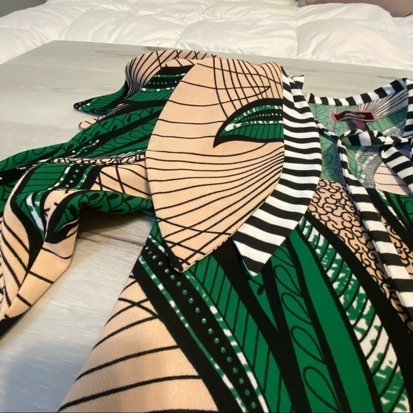 SylviaMollie Tracey Petal Blouse, Bold Maximalist Green/Black/Pink, size 2 - Picture 3 of 10